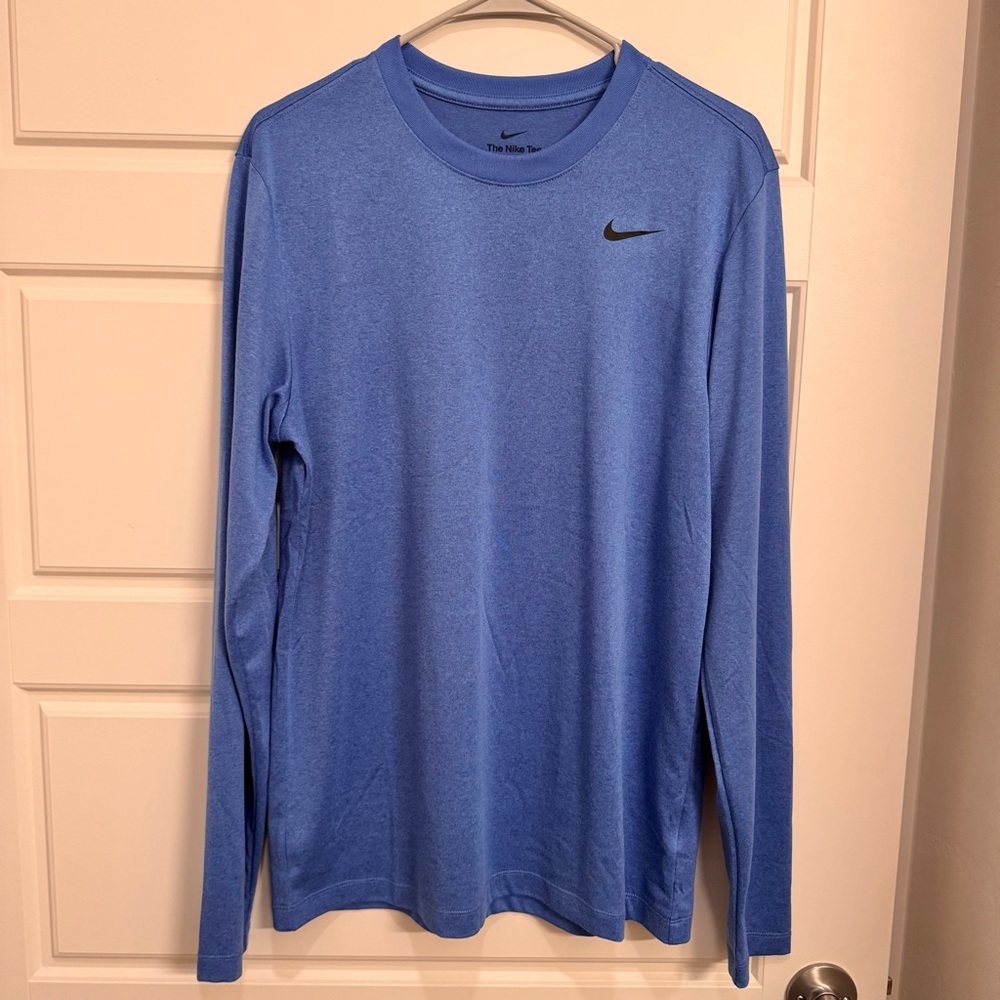 Nike Men's Blue Dri-Fit Long Sleeve Shirt Size M